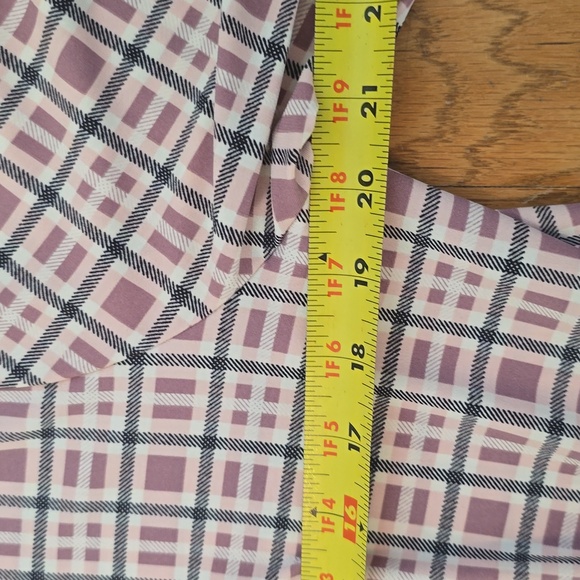 LIZ CLAIBORNE WOMEN'S ROSE AND PURPLE PLAID PULLOVER TOP SIZE LARGE - Picture 10 of 15